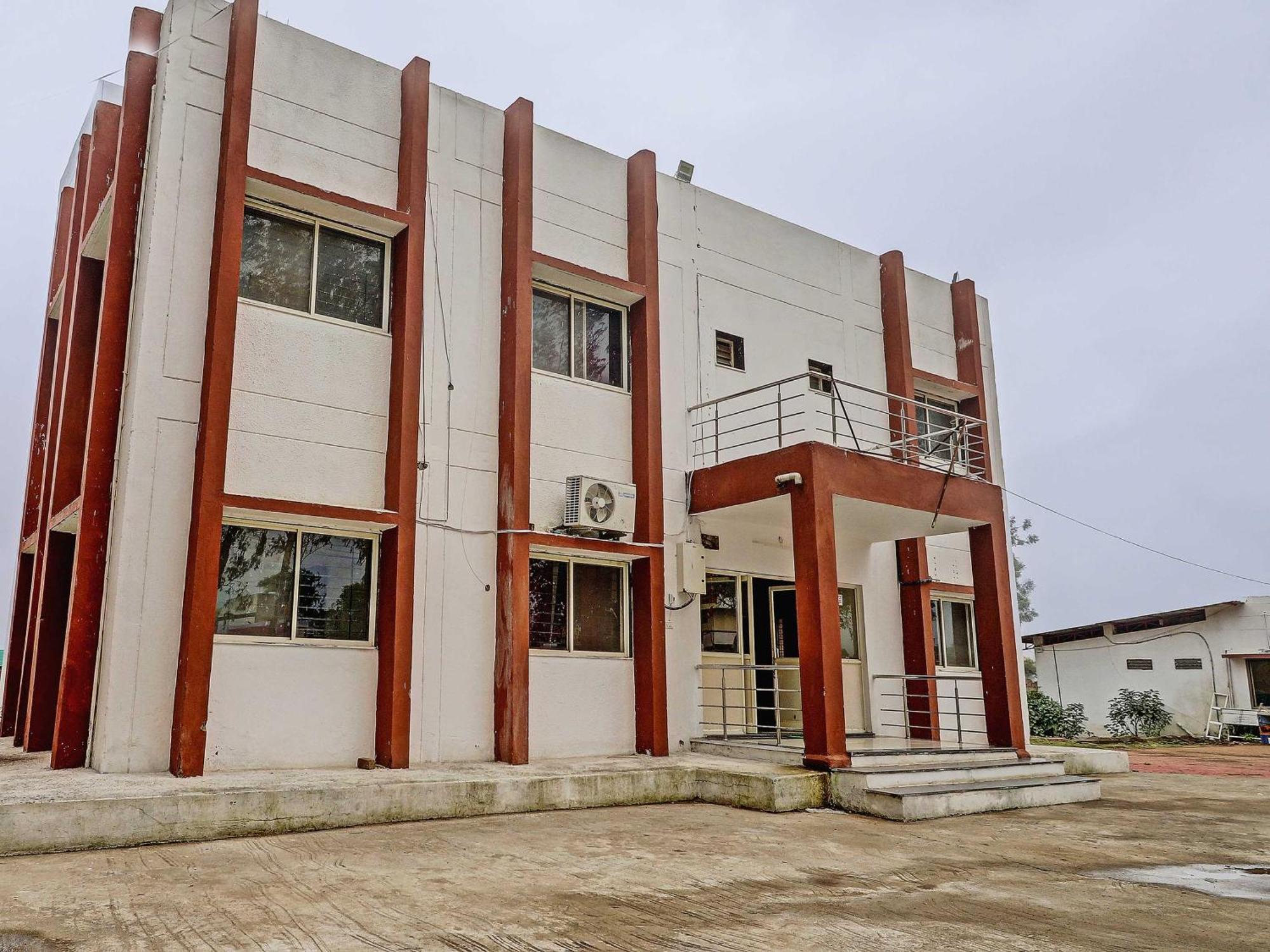 Super Hotel O Midway Treat Dhār Exterior foto
